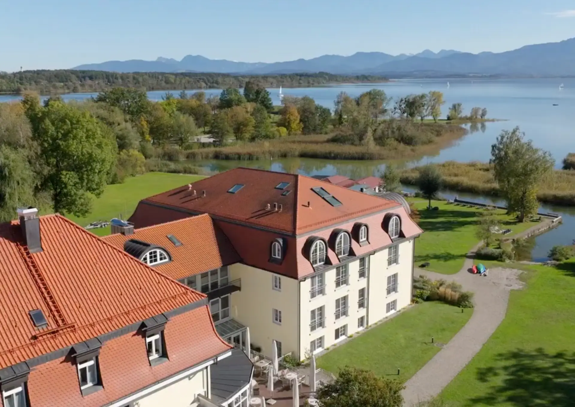 Beste Privatklinik für Psychosomatik für junge Erwachsene - Klinik direkt am Chiemsee
